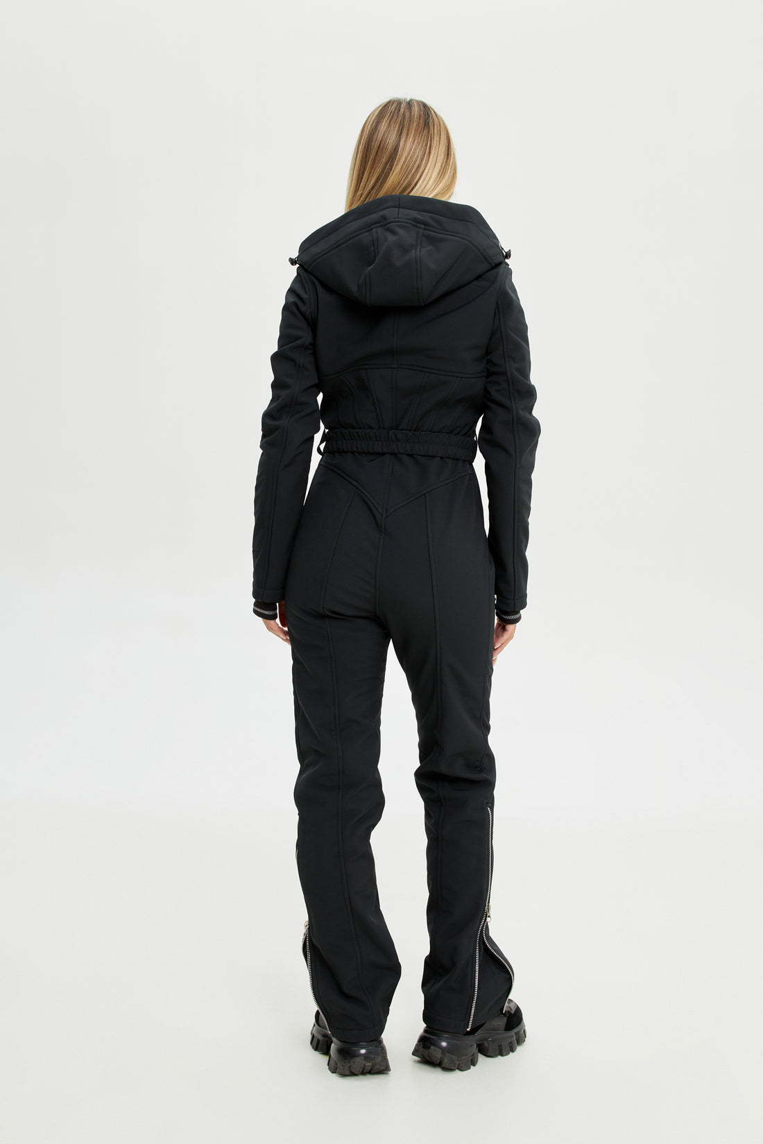 Skisuit with skinny pants TABLE - BLACK Slim fit ski suit for chic winter vacation outfit