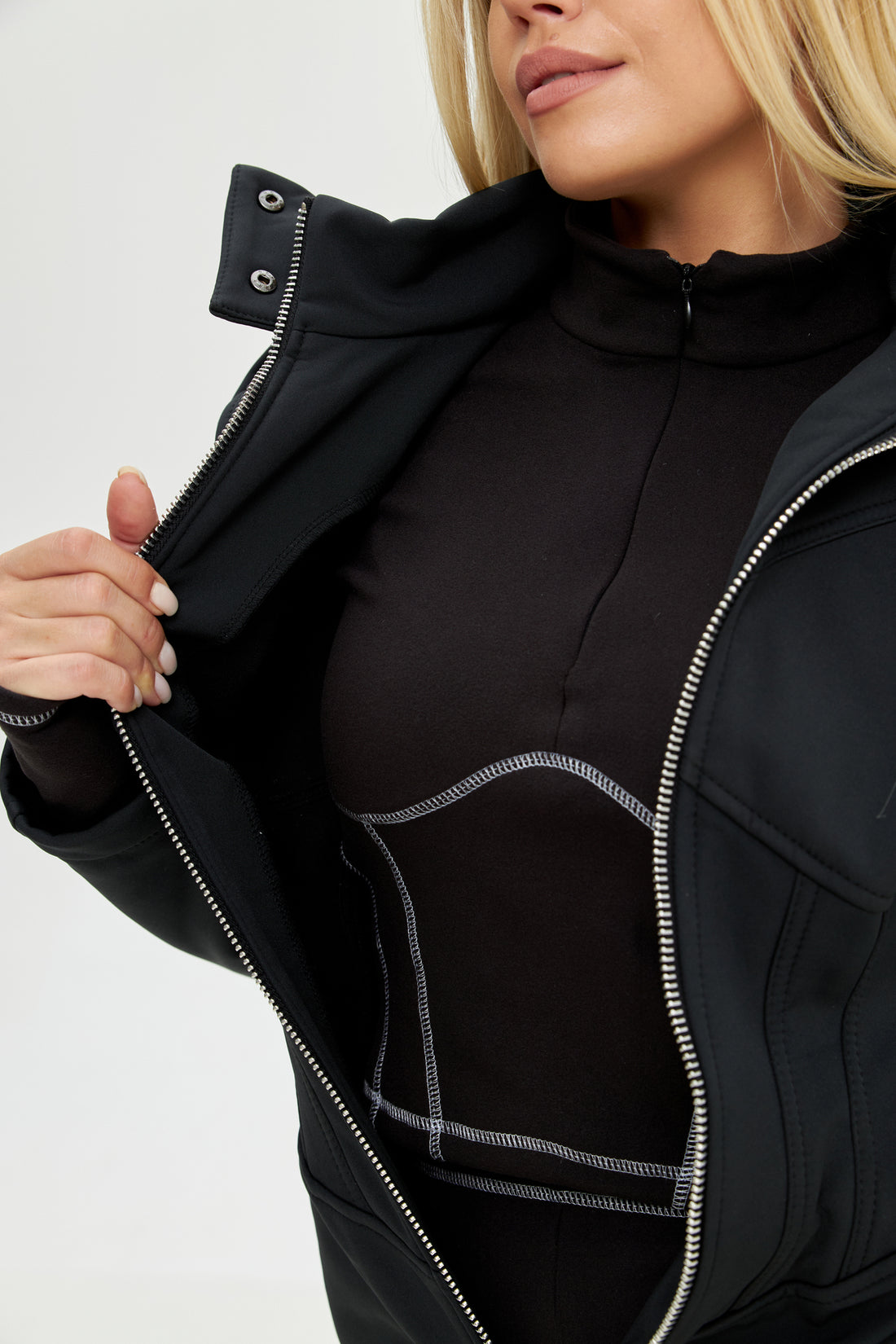 Skisuit with skinny pants TABLE - BLACK Slim fit ski suit for chic winter vacation outfit