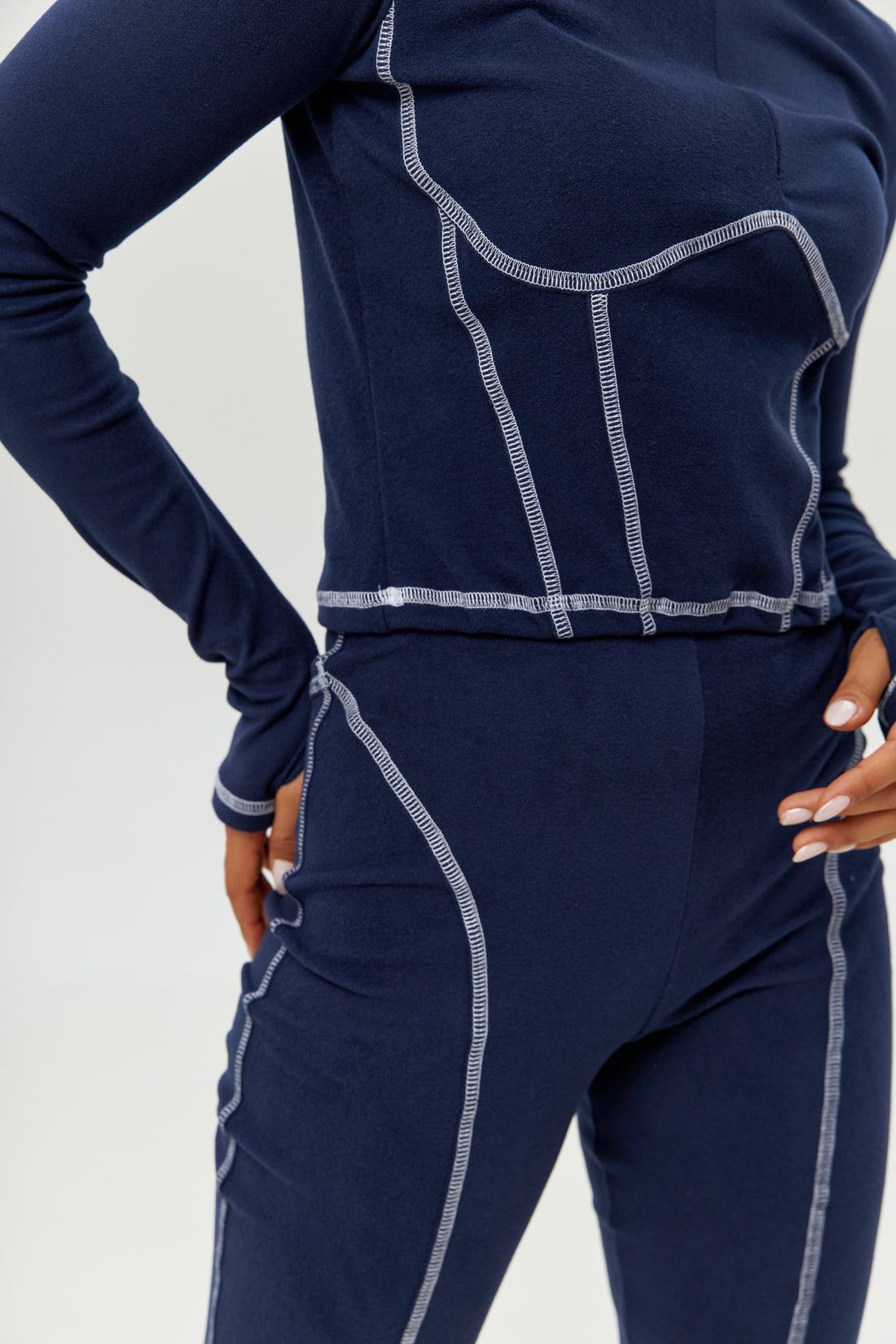 Base layers for skiing women's - Navy blue two piece set for winter - Best thermals for women