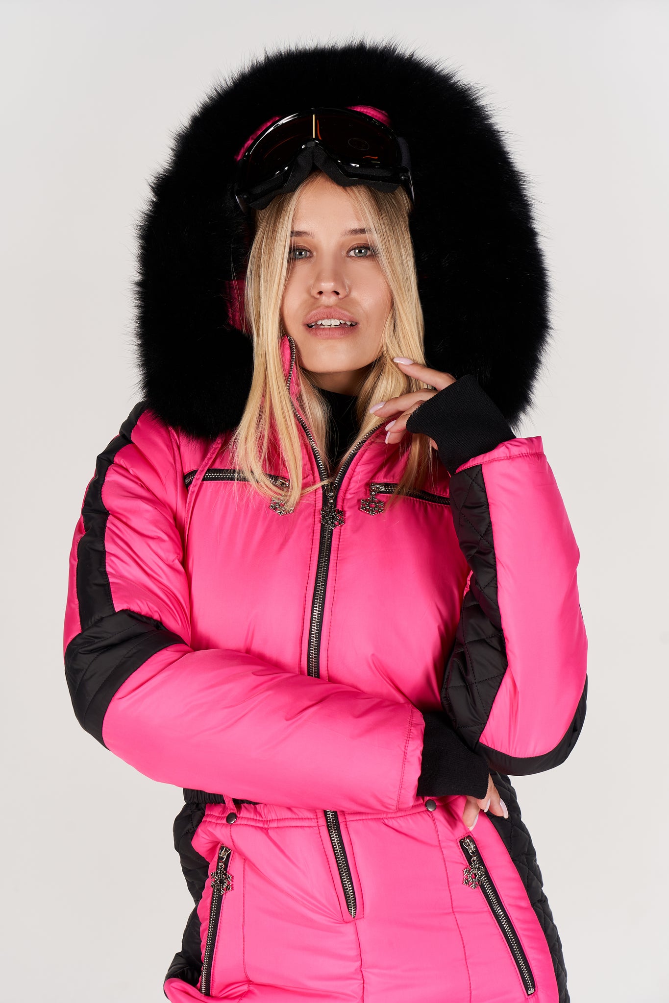 reparatøren Derved volatilitet Women's Ski Suit One Piece | DENALI - PINK - BLACK | Ski & Snowboard  Fashion UpwearAndSuits – UpWearAndSuits